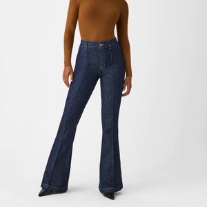 SPANX Pintuck Flare jeans raw indigo